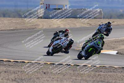 media/Dec-04-2022-CVMA (Sun) [[e38ca9e4fc]]/Race 9 Supersport Middleweight Shootout/